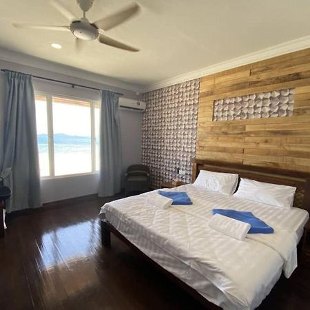 סמפורנה Santiri Island Resort מראה חיצוני תמונה